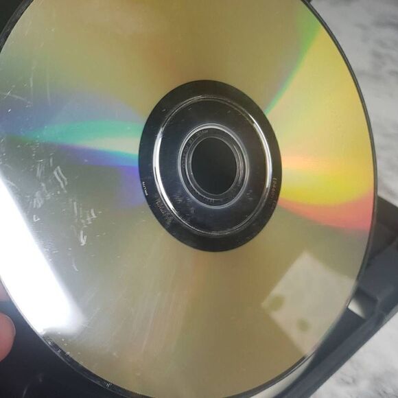 The Terminal DVD - Picture 5 of 5